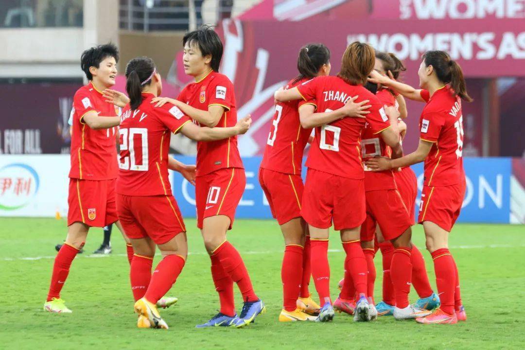 加拿大女足实现复仇，击败对手进入四强
