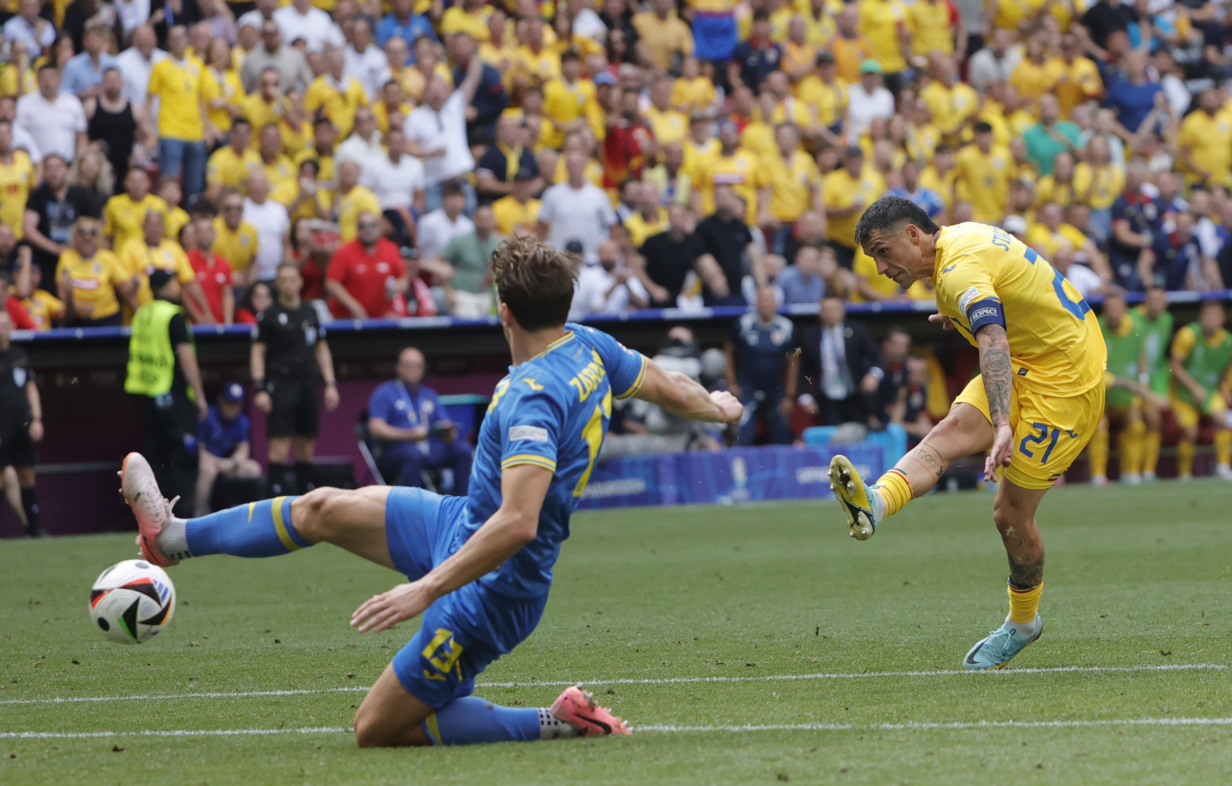 开云体育入口-比利时队在对阵哈萨克斯坦比赛中获胜