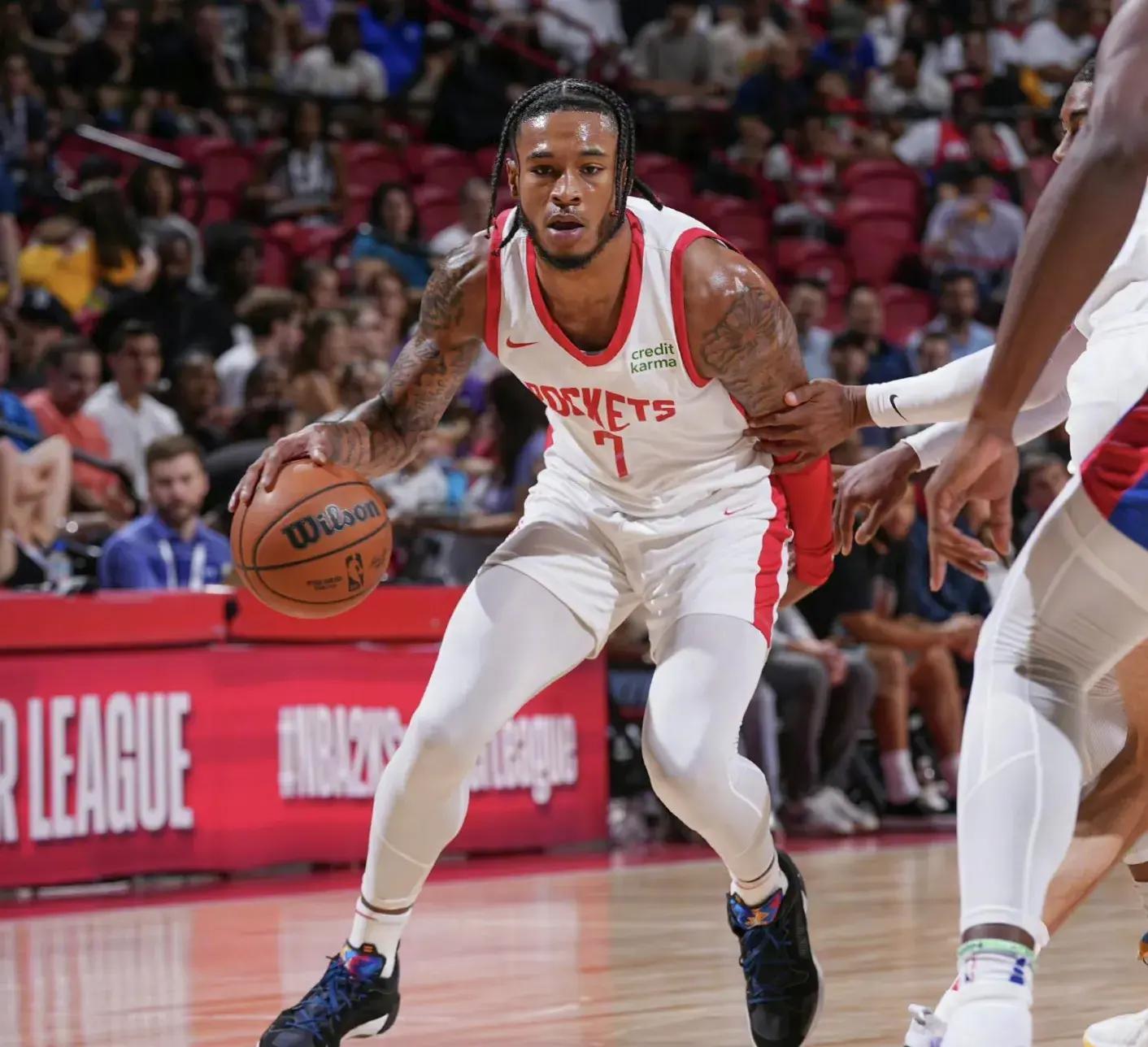 比赛精彩！劲旅火箭不敌雄鹿的简单介绍