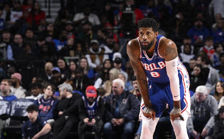 开云体育网页版入口-勇士遭遇骑士连败，乔治连续砍下30+分的简单介绍