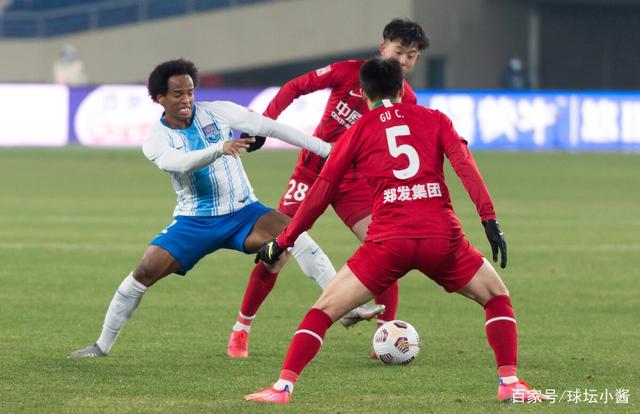 包含战术碰撞:重庆战青岛寻求胜利的词条 包含战术碰撞:重庆战青岛寻求胜利的词条