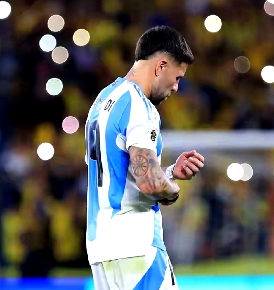 包含赫塔费主场击败阿拉维斯，保持不败的词条